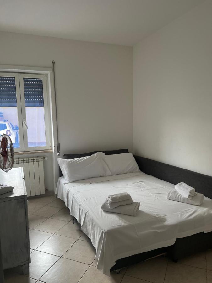Airport Apartment Alloggio Turistico T&C Fiumicino Zewnętrze zdjęcie